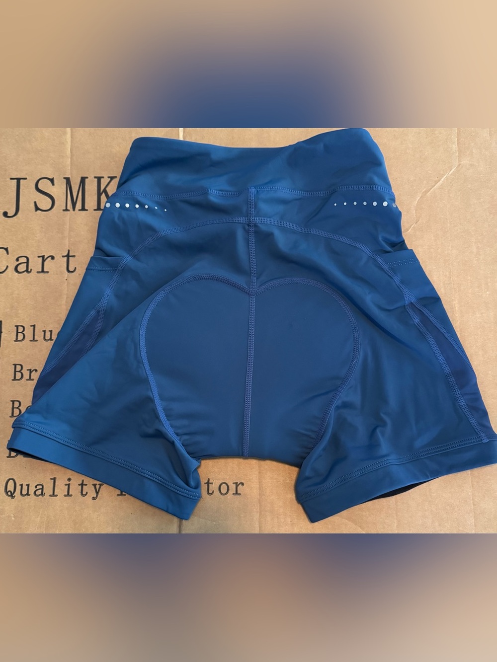 Baleaf Women's V-Waist Padded Cycling Shorts 3 inch inseam - Picture 6 of 11